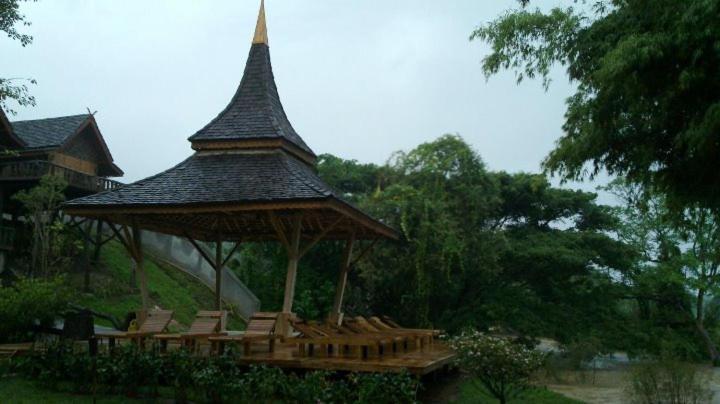 Mokfahsai Resort Tak Exterior photo