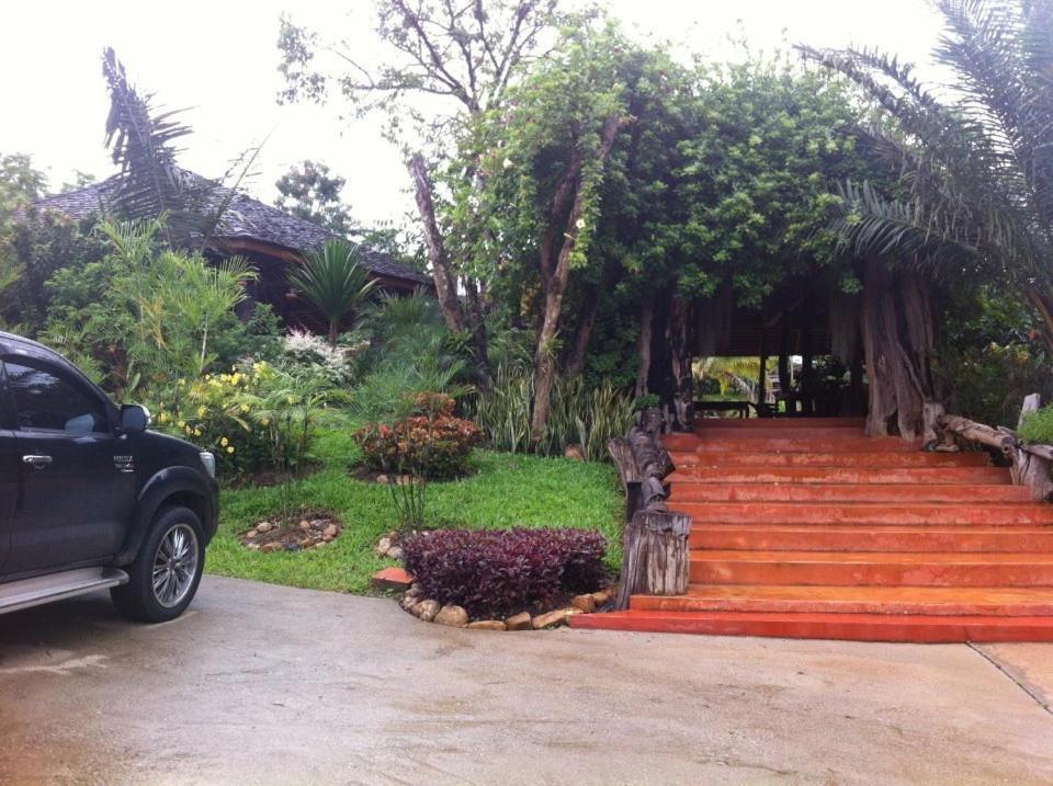 Mokfahsai Resort Tak Exterior photo