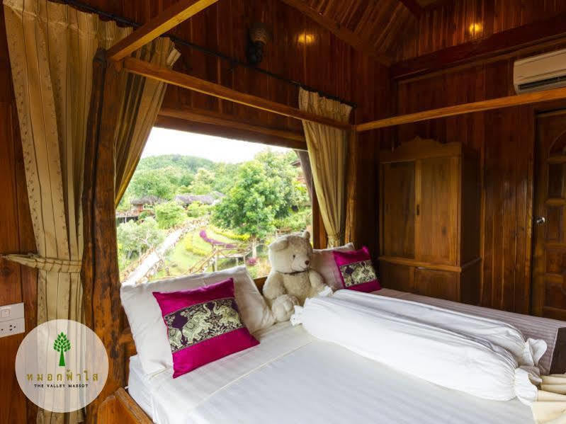 Mokfahsai Resort Tak Exterior photo